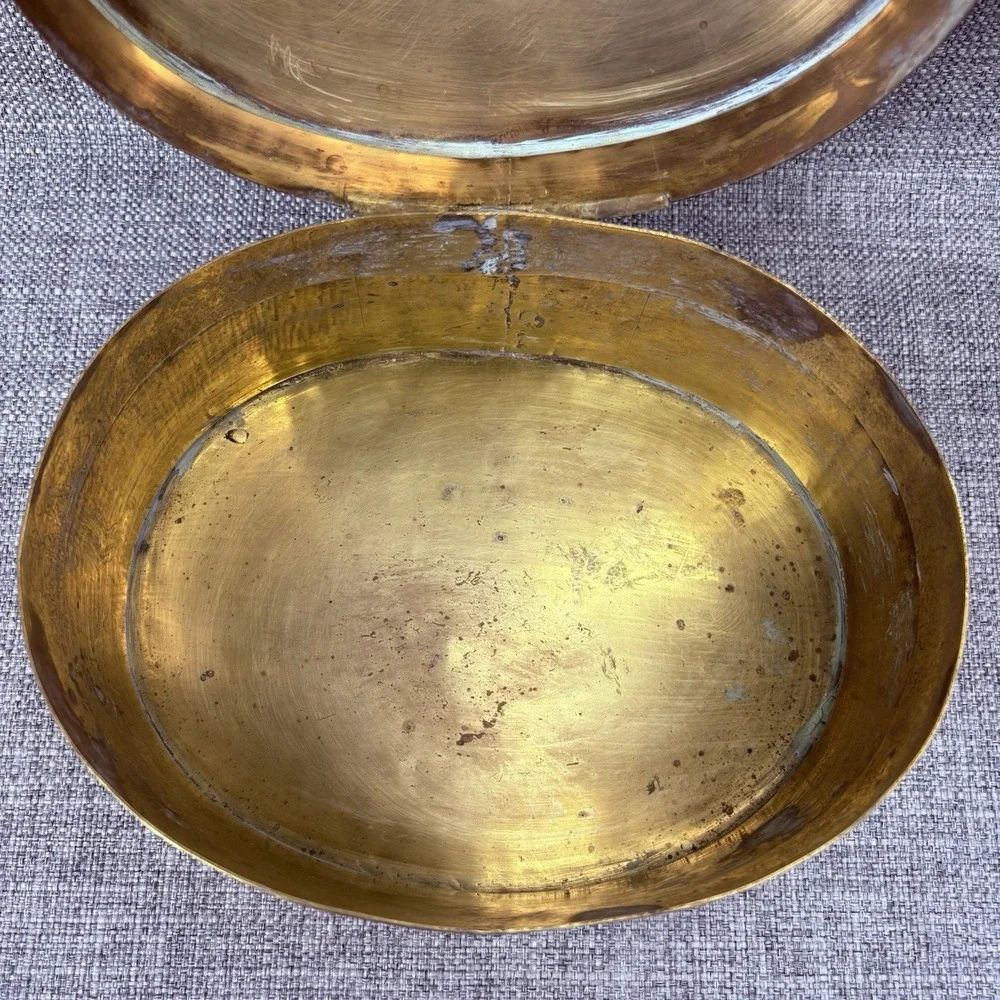 Vintage Solid Brass Oval Storage Box Large Hinged Lid Felt Bottom Gold Decor 8in